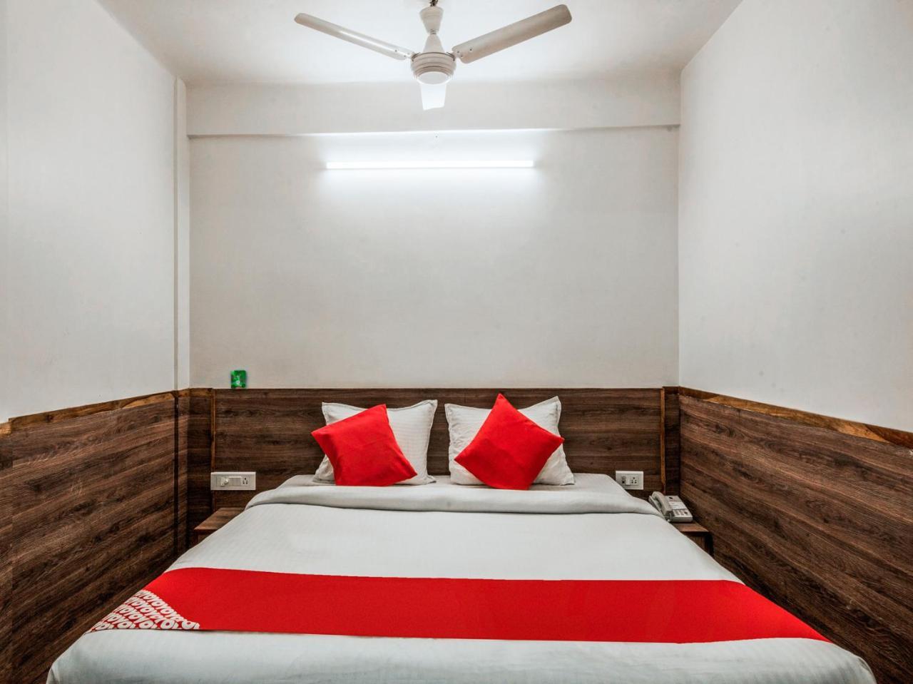 Hotel Indiana Шилонг Екстериор снимка